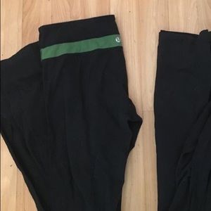 Lululemon yoga pants